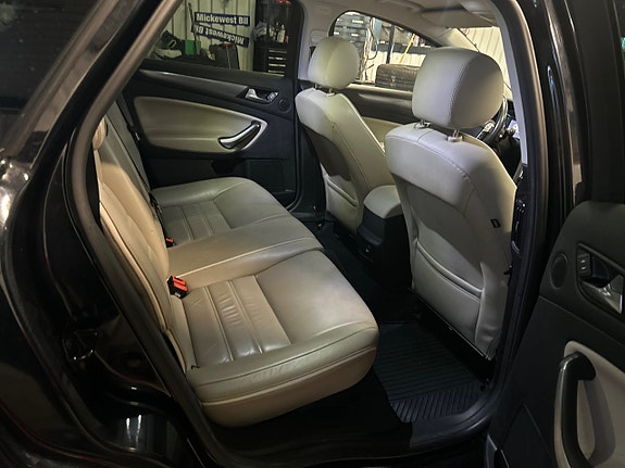 Ford Mondeo 7 of 9