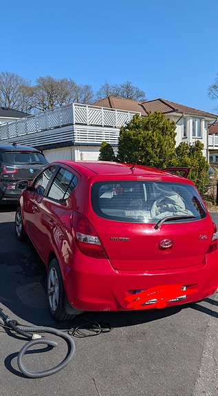 Hyundai i20 2 of 3