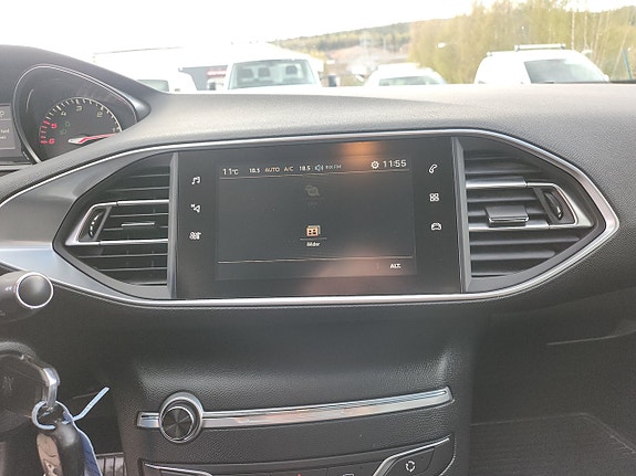 Peugeot 308 SW 5 of 5