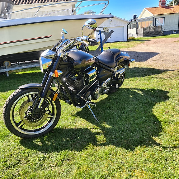 Yamaha XV1700 2 of 5
