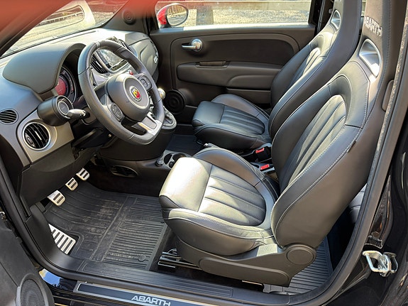 Abarth 595C 2 of 5