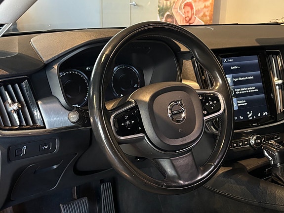 Volvo S90 8 of 19