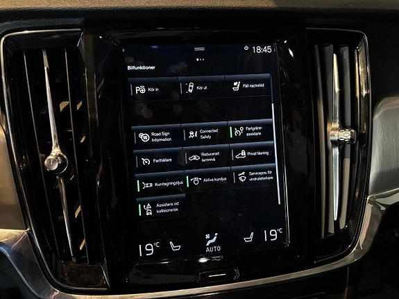 Volvo S90 12 of 19