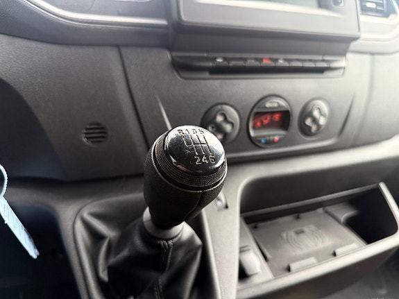 Renault Master 18 of 25
