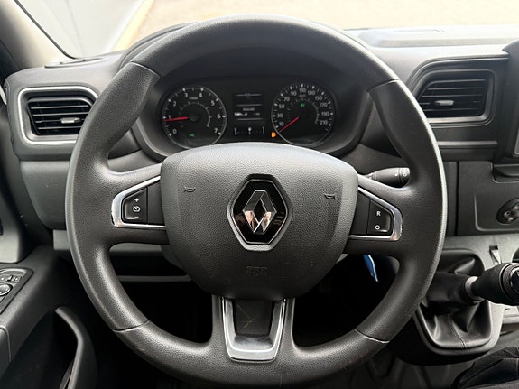 Renault Master 15 of 25