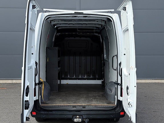 Renault Master 8 of 25