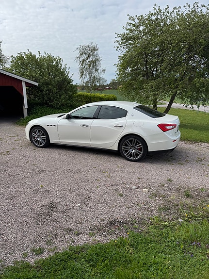 Maserati Ghibli 6 of 9
