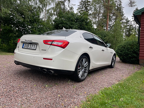 Maserati Ghibli 4 of 9