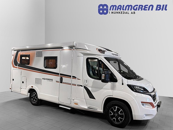 Weinsberg CaraCompact 600 MEG EDITION [PEPPER] LÅNGBÄDDAR Cykelställ Solcell - Litium Batteri - LED Extraljus