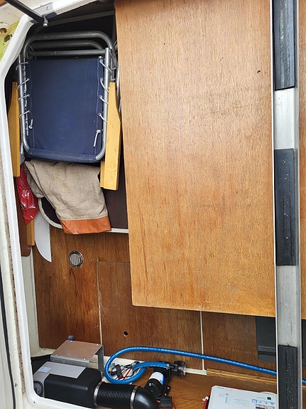 Forbina 10000 Flybridge 21 of 26