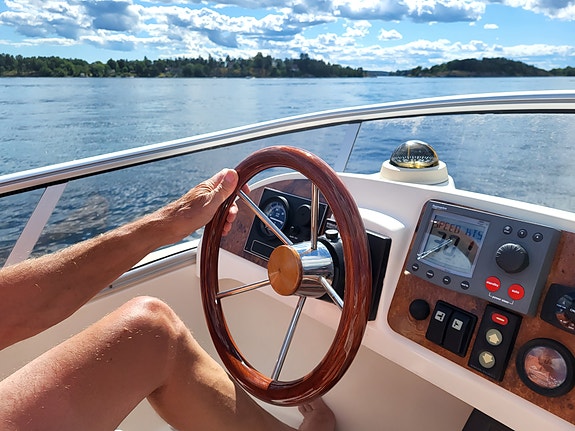 Forbina 10000 Flybridge 4 of 26