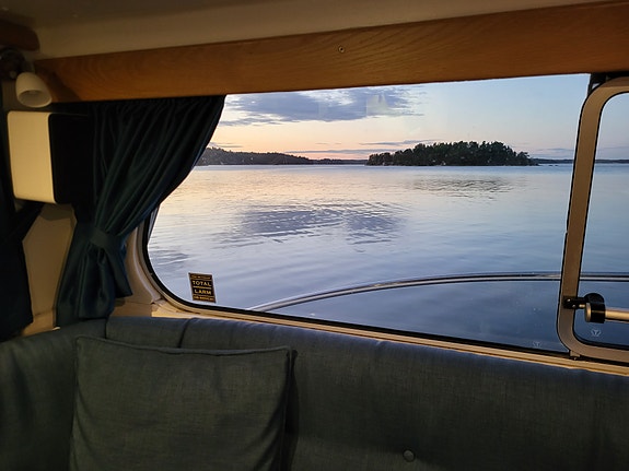 Forbina 10000 Flybridge 7 of 26