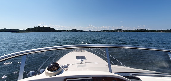 Forbina 10000 Flybridge 9 of 26