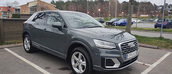 Audi Q2 4 of 5