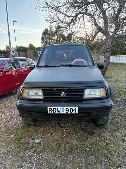 Suzuki Vitara 4 of 7