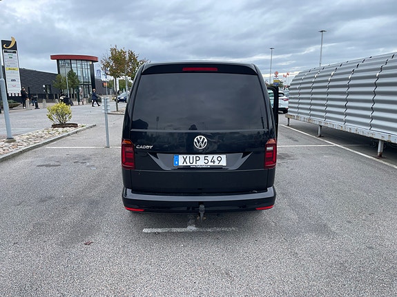 Volkswagen Caddy Maxi 3 of 5
