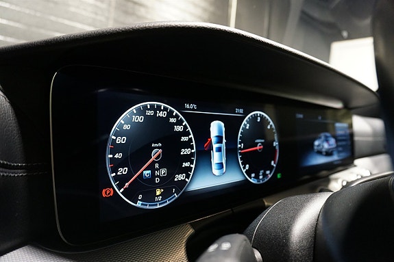 Mercedes-Benz E220 d 23 of 26