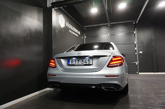 Mercedes-Benz E220 d 25 of 26