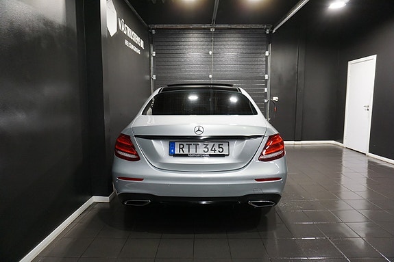 Mercedes-Benz E220 d 6 of 26