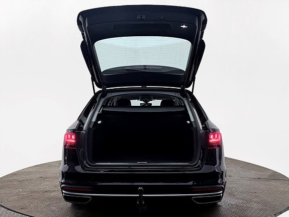 Audi A4 8 of 30