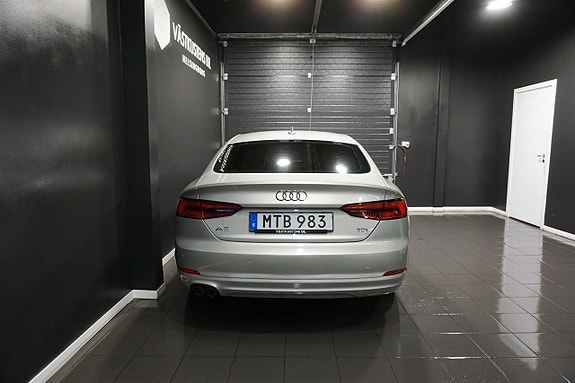 Audi A5 6 of 26
