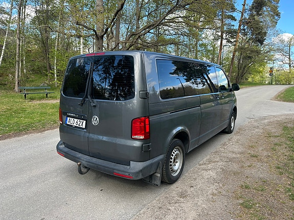 Volkswagen Caravelle 6 of 16