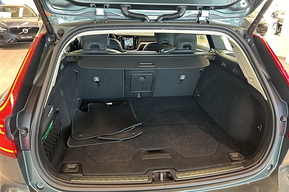 Volvo V60 17 of 30