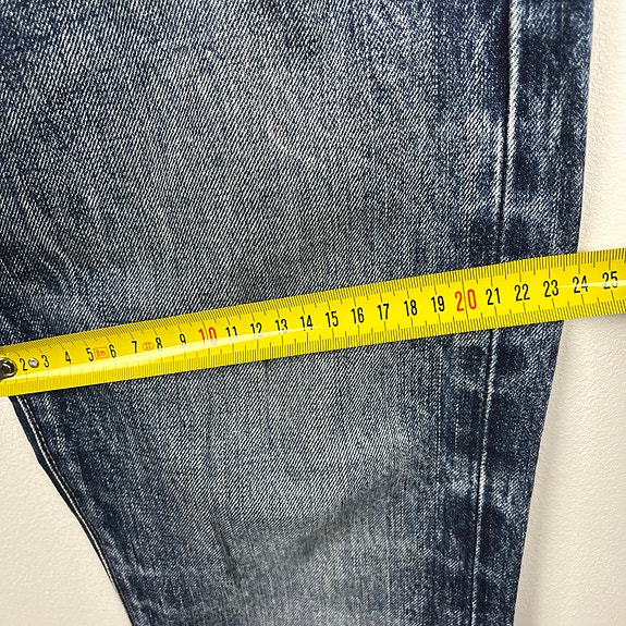 Product image 16 of 18