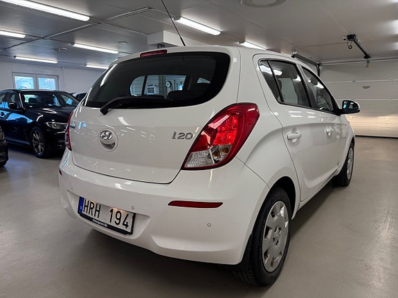 Hyundai i20 14 of 27