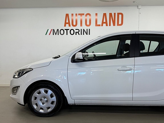 Hyundai i20 6 of 27