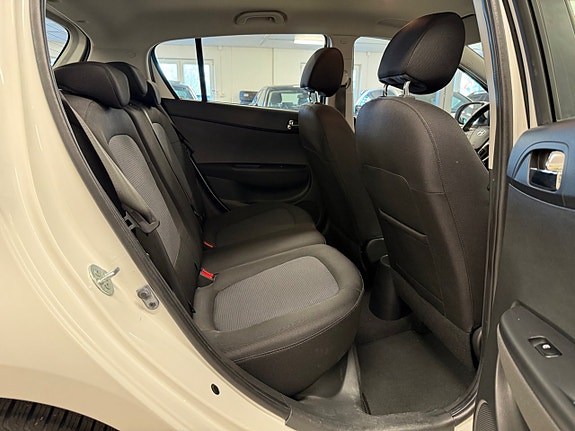 Hyundai i20 15 of 27