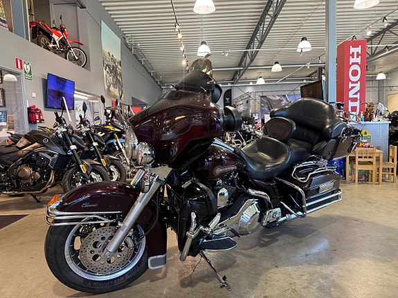 Harley-Davidson Electra Glide Classic 5 of 5