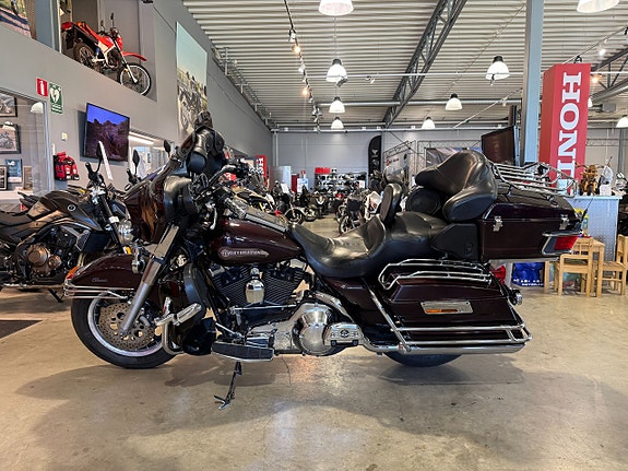 Harley-Davidson Electra Glide Classic 4 of 5