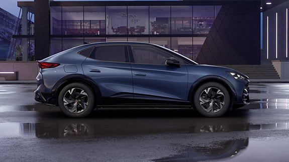 Cupra Tavascan 2 of 15