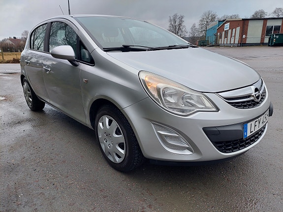 Opel Corsa 2 of 5