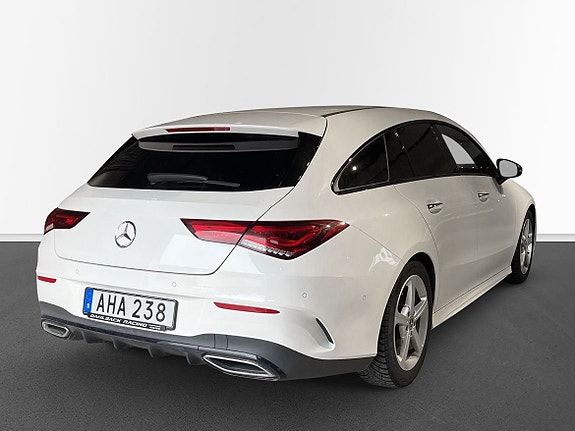 Mercedes-Benz CLA200 4 of 5