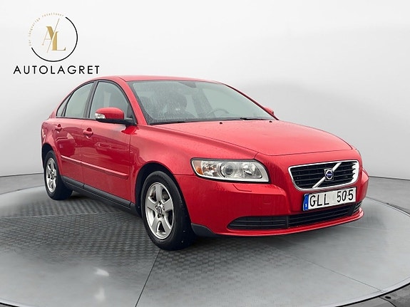 Volvo S40 8 of 13