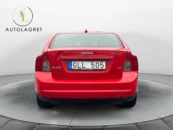 Volvo S40 5 of 13