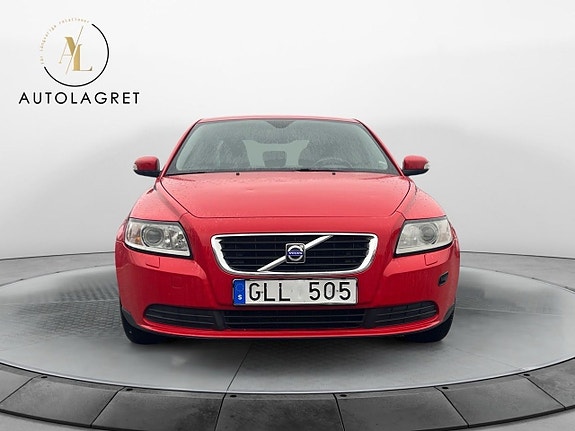 Volvo S40 3 of 13