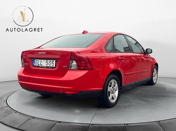 Volvo S40 6 of 13