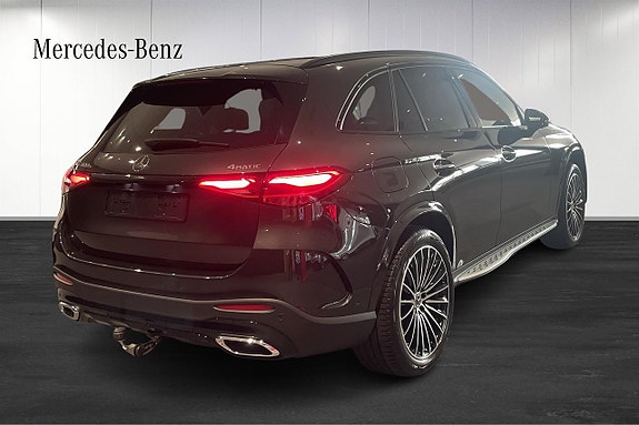 Mercedes-Benz GLC400 e 4 of 5