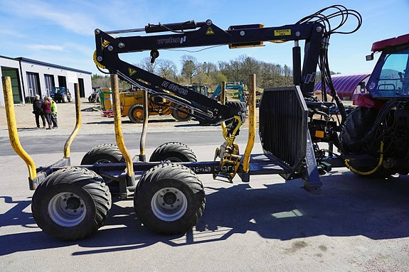 Vreten 9T + Kran 6030N Huggarvagn