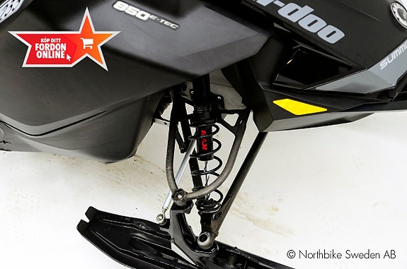 Ski-Doo Summit X 850 154" 5 of 10