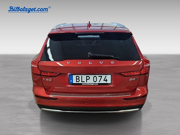 Volvo V60 Cross Country 6 of 11