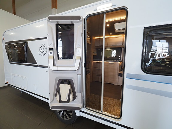 Knaus Südwind 580 UE 60 Years Edition ALDE Solcell Låga långbäddar 5 of 5