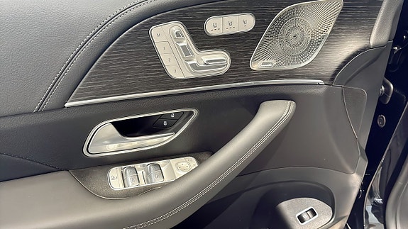 Mercedes-Benz GLE350 de 11 of 13