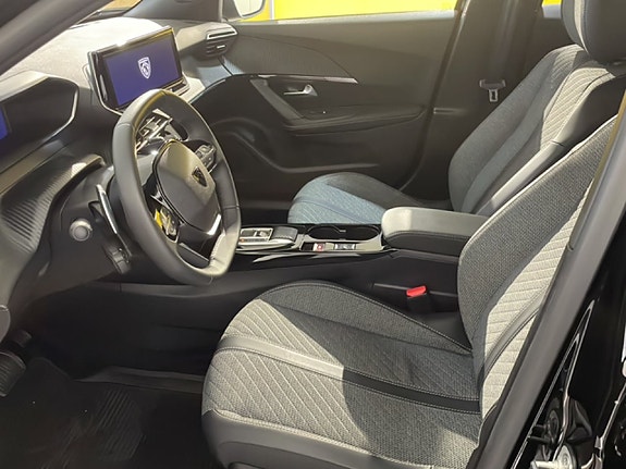Peugeot 2008 5 of 5