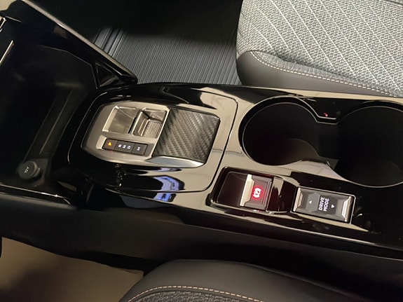 Peugeot 2008 12 of 17