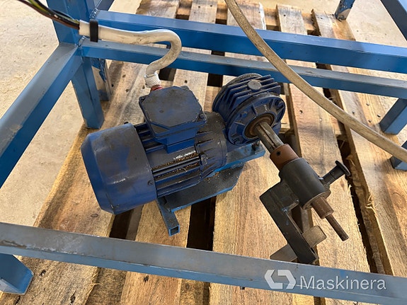 Product image 17 of 27