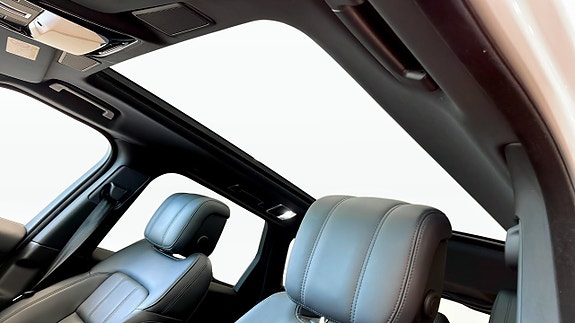 Land Rover Range Rover Sport 11 of 11